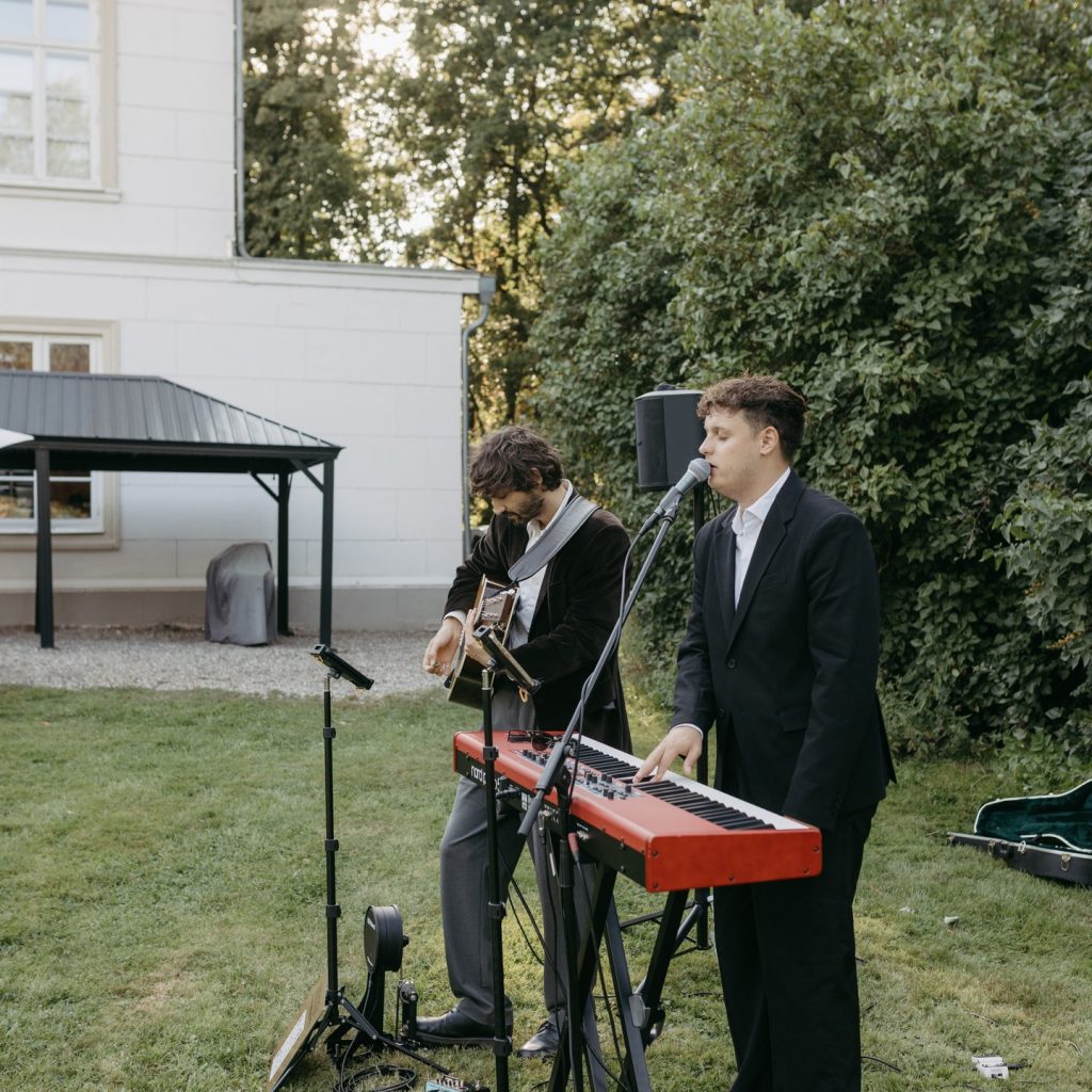 Instagram post from studiowedded. This post is in position 7.